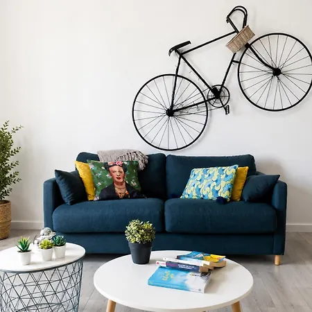 Happy With Private Parking Appartement *
