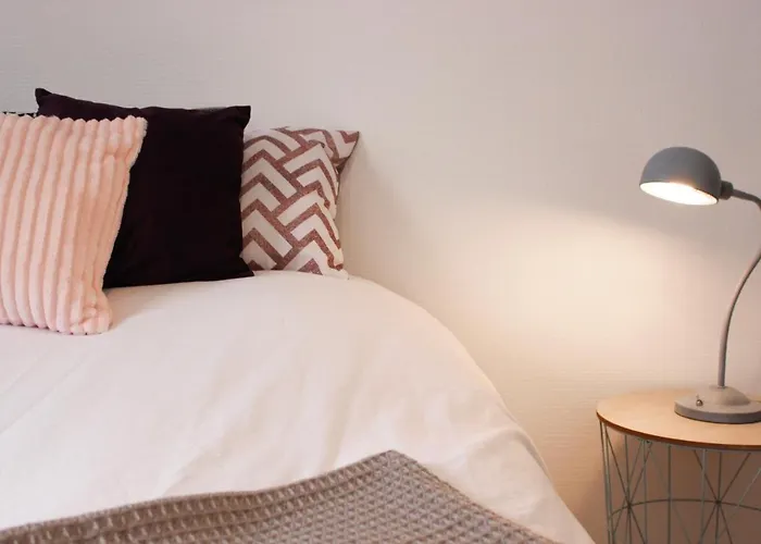 Happy With Private Parking Apartment